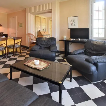 Awesome In Holiday home *